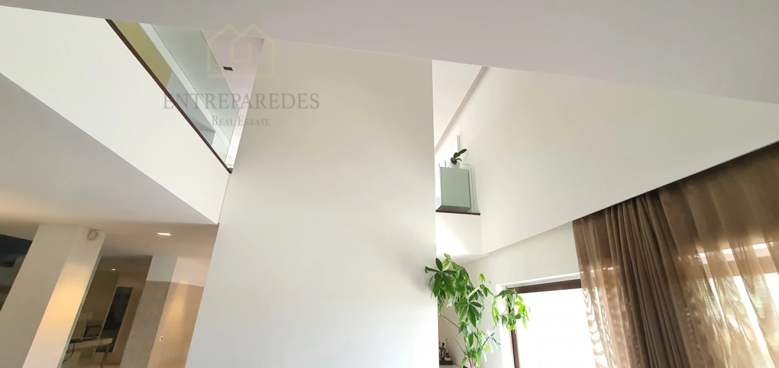 Moradia T4 para Venda em São Miguel do Souto e Mosteirô Foto 11