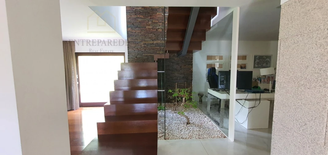 Moradia T4 para Venda em São Miguel do Souto e Mosteirô Foto 16