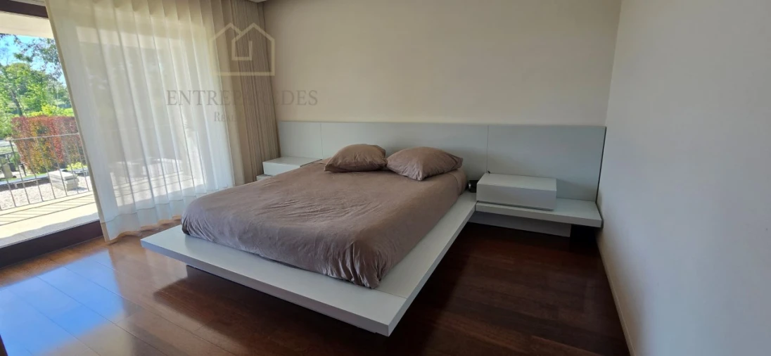 Moradia T4 para Venda em São Miguel do Souto e Mosteirô Foto 25