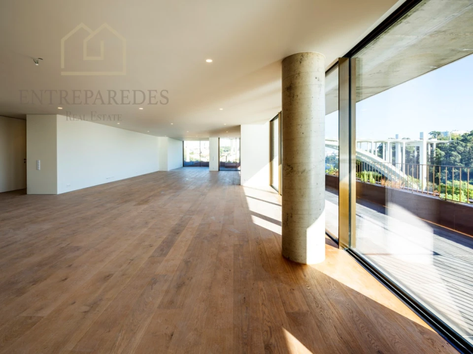 Apartamento T3 para Venda em Lordelo do Ouro e Massarelos Foto 7
