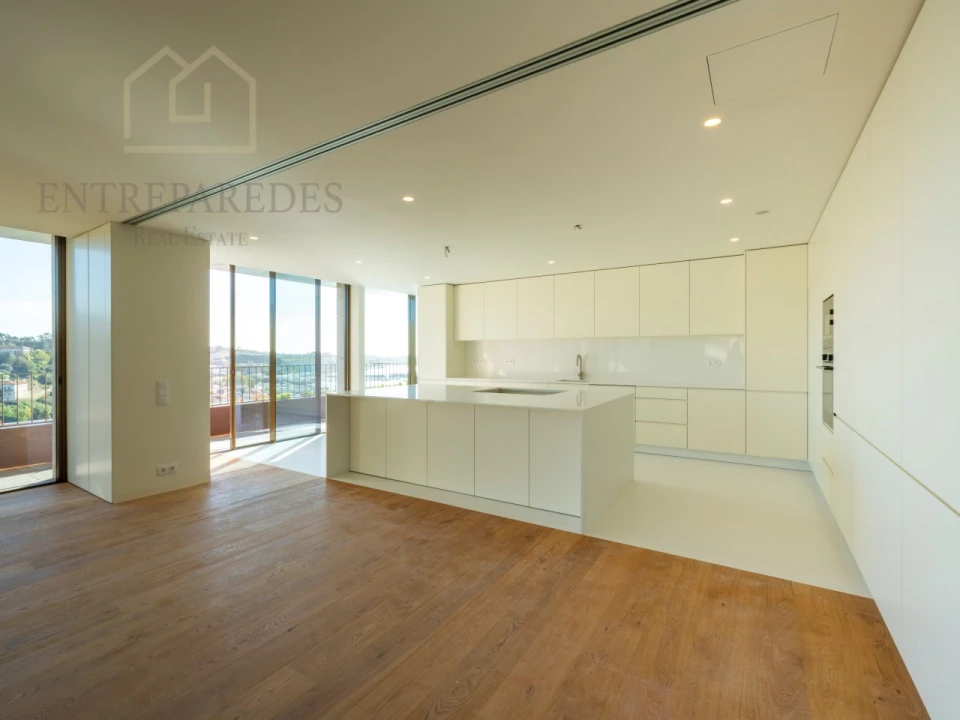 Apartamento T3 para Venda em Lordelo do Ouro e Massarelos Foto 30