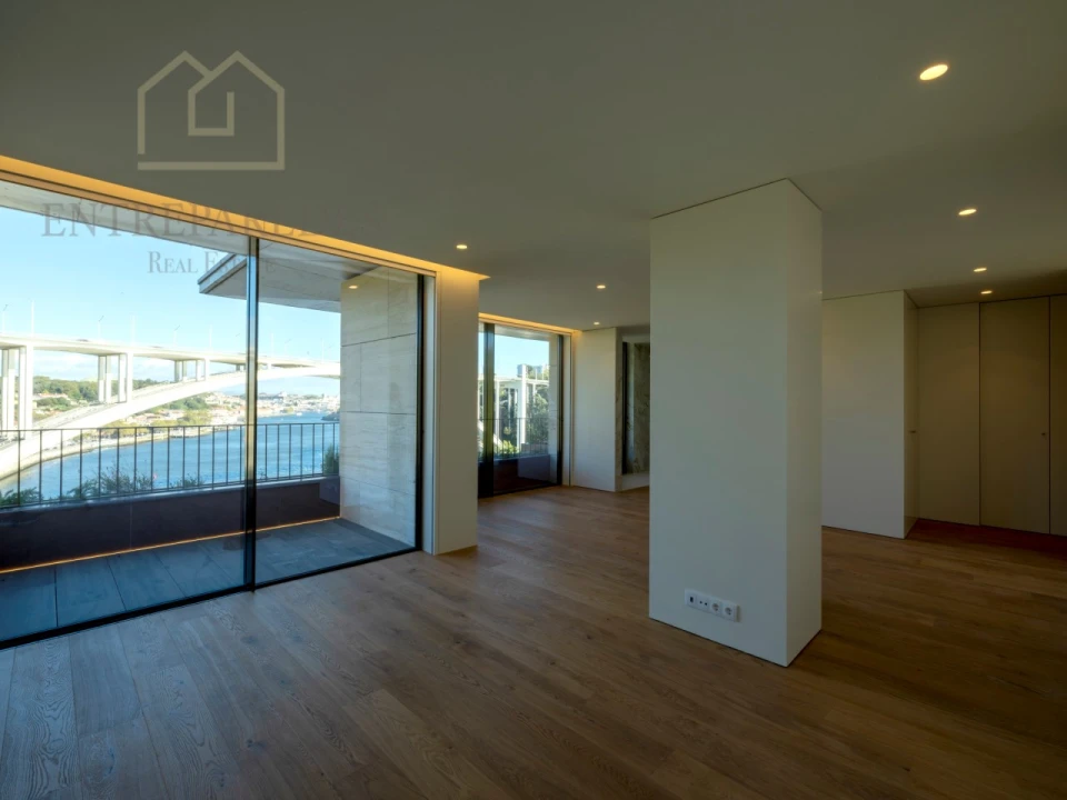 Apartamento T3 para Venda em Lordelo do Ouro e Massarelos Foto 55