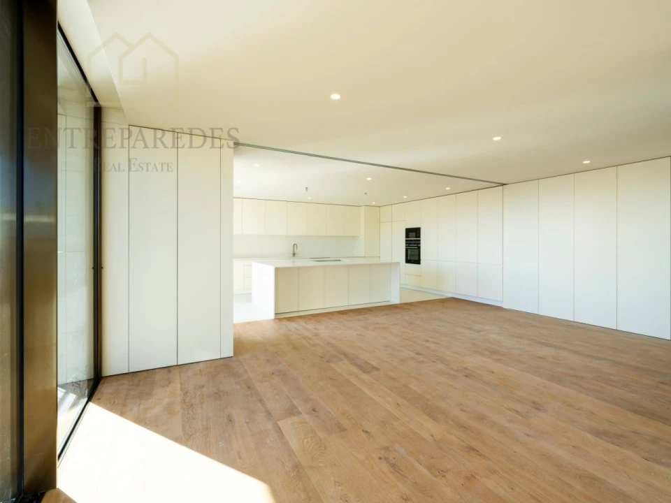 Apartamento T3 para Venda em Lordelo do Ouro e Massarelos Foto 32