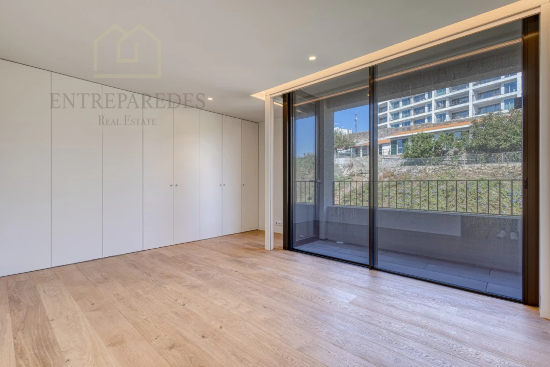 Apartamento T3 para Venda em Lordelo do Ouro e Massarelos Foto 100