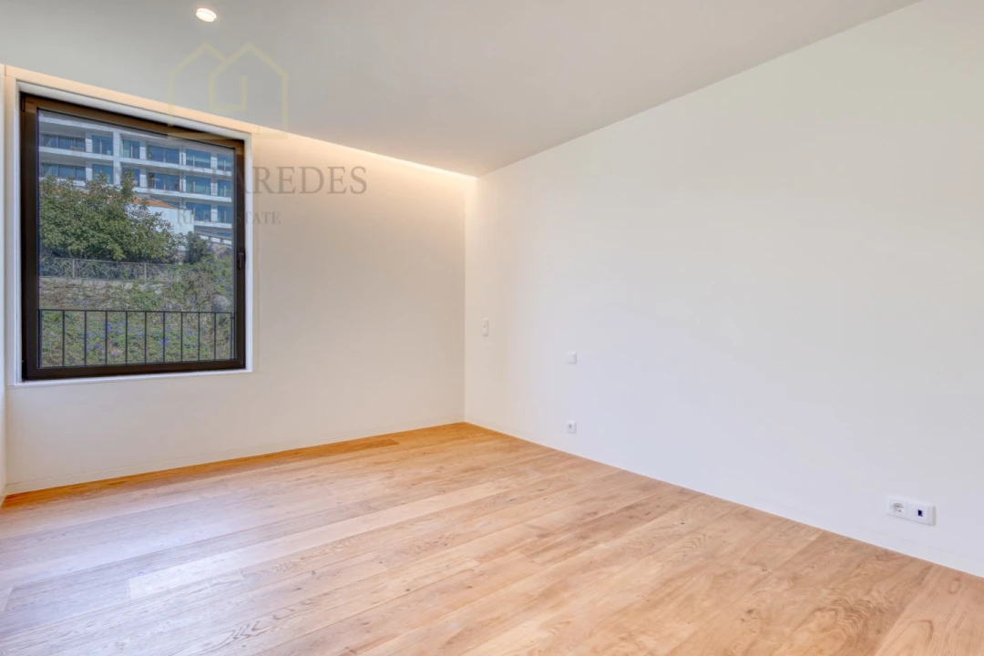 Apartamento T3 para Venda em Lordelo do Ouro e Massarelos Foto 104