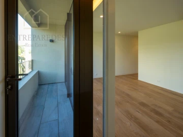 Apartamento T3 para Venda em Lordelo do Ouro e Massarelos