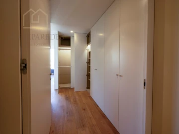 Apartamento T3 para Venda em Lordelo do Ouro e Massarelos