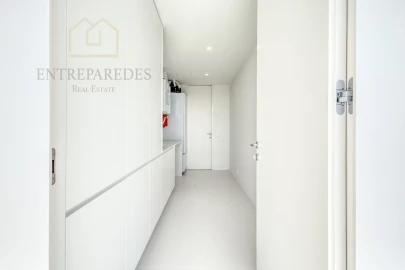 Apartamento T3 para Venda em Lordelo do Ouro e Massarelos