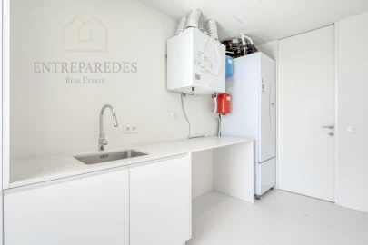 Apartamento T3 para Venda em Lordelo do Ouro e Massarelos