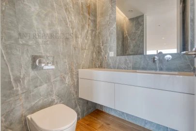 Apartamento T3 para Venda em Lordelo do Ouro e Massarelos