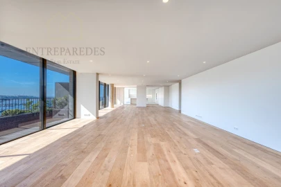 Apartamento T3 para Venda em Lordelo do Ouro e Massarelos