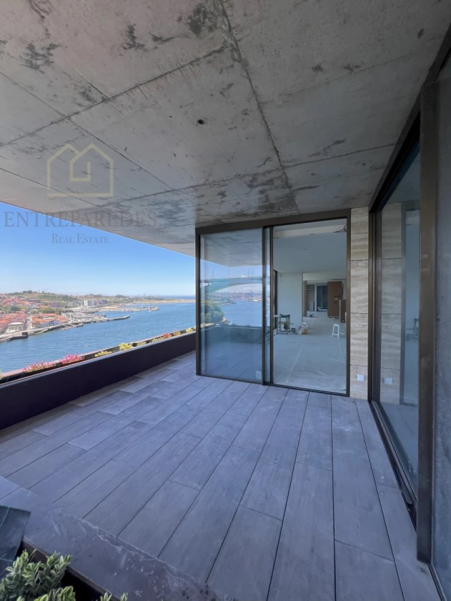 Apartamento T3 para Venda em Lordelo do Ouro e Massarelos Foto 46