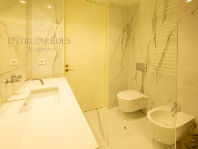 Apartamento T3 para Venda em Lordelo do Ouro e Massarelos Foto 71