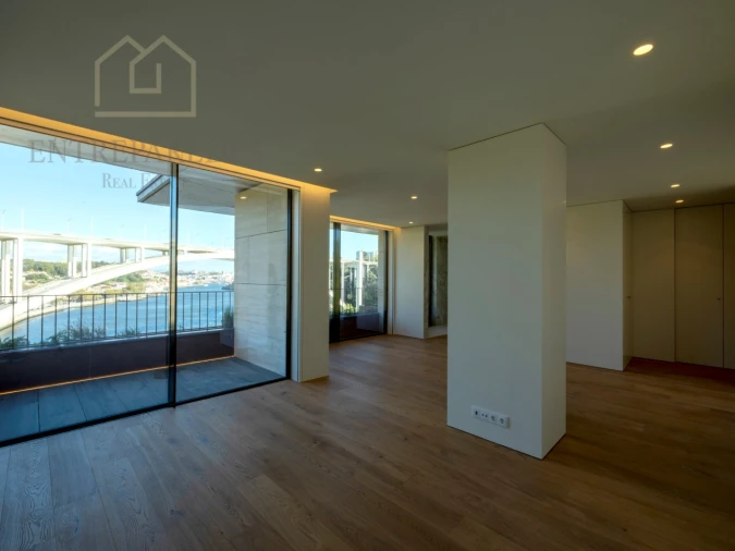 Apartamento T3 para Venda em Lordelo do Ouro e Massarelos Foto 55