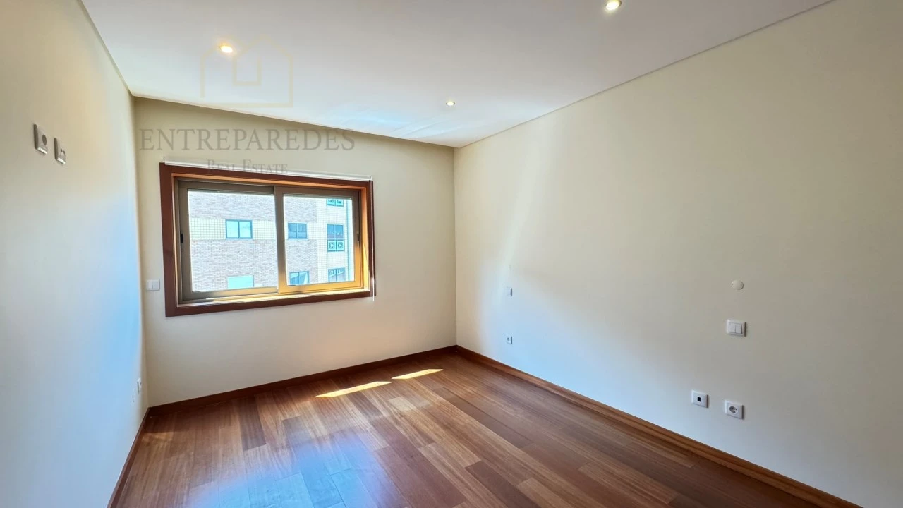 Apartamento T3 para Venda em São Mamede de Infesta e Senhora da Hora Foto 23