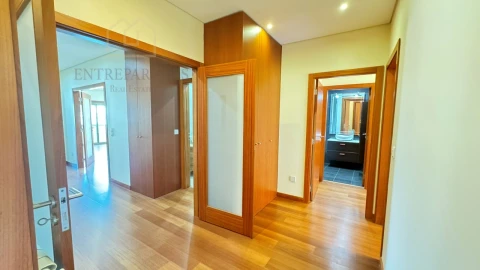 Apartamento T3 para Venda em São Mamede de Infesta e Senhora da Hora