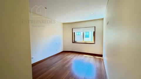 Apartamento T3 para Venda em São Mamede de Infesta e Senhora da Hora
