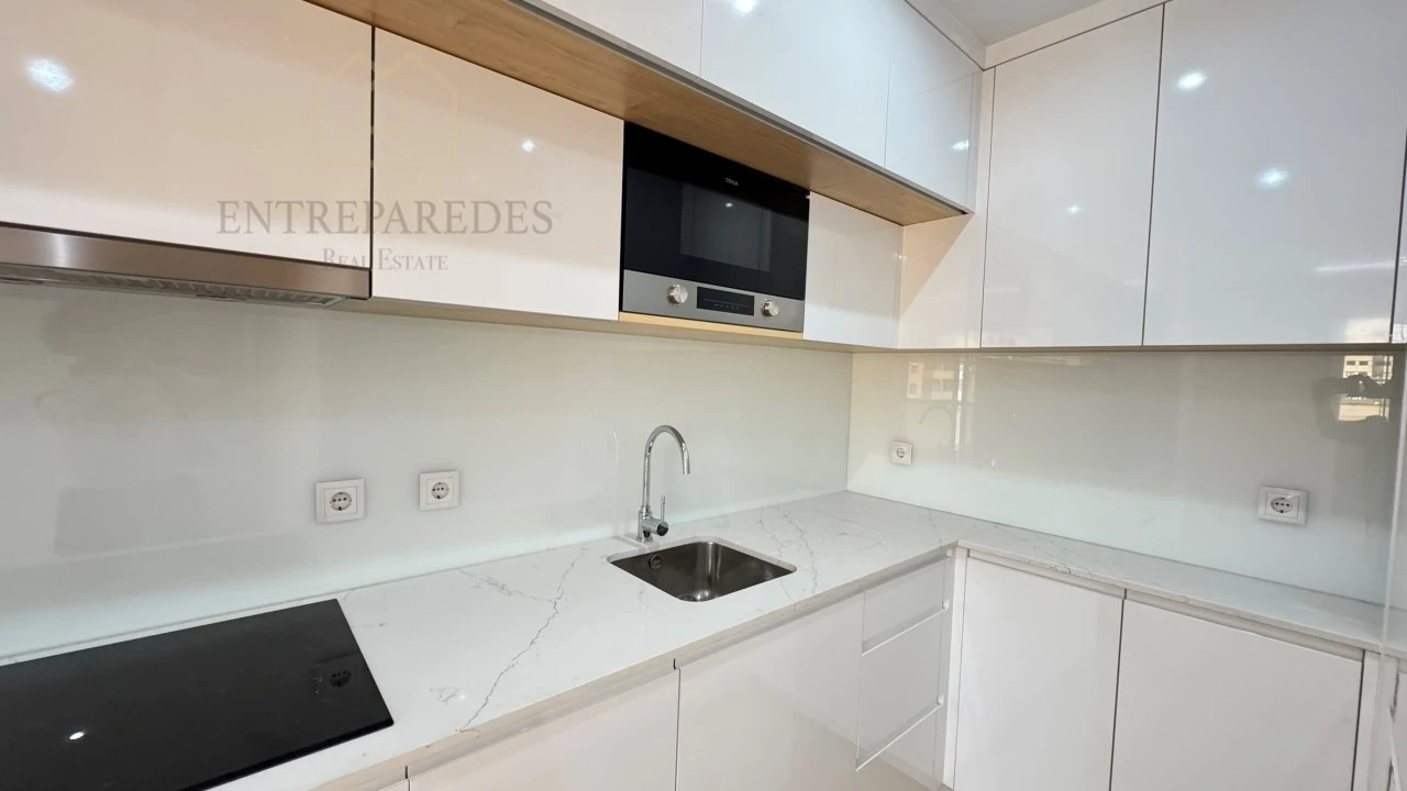 Apartamento T2 para Venda em Cedofeita, Santo Ildefonso, Sé, Miragaia, São Nicolau e Vitória Foto 7