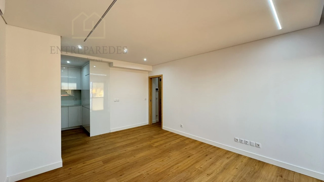 Apartamento T2 para Venda em Cedofeita, Santo Ildefonso, Sé, Miragaia, São Nicolau e Vitória Foto 9