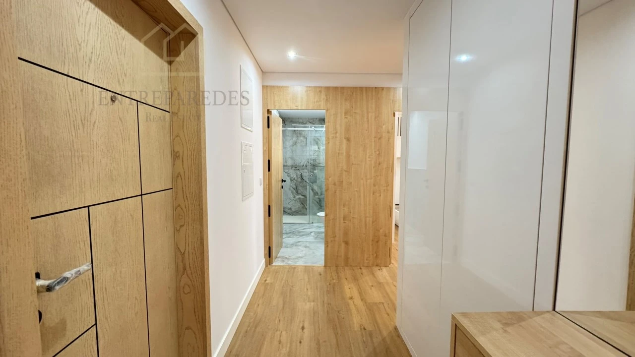 Apartamento T2 para Venda em Cedofeita, Santo Ildefonso, Sé, Miragaia, São Nicolau e Vitória Foto 15