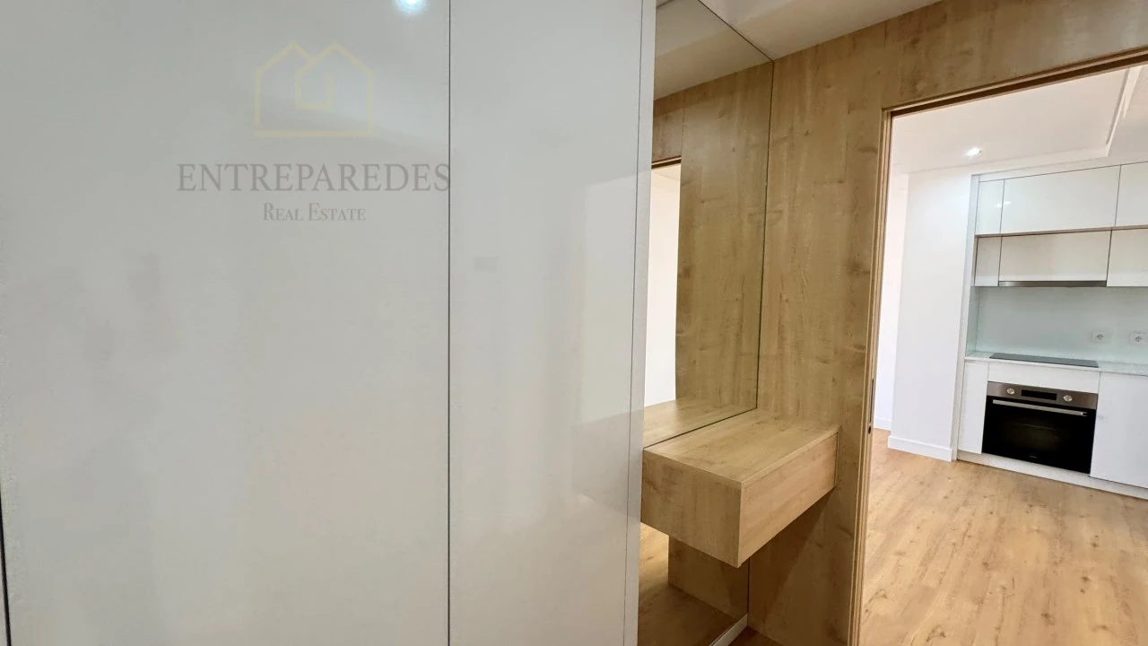 Apartamento T2 para Venda em Cedofeita, Santo Ildefonso, Sé, Miragaia, São Nicolau e Vitória Foto 16