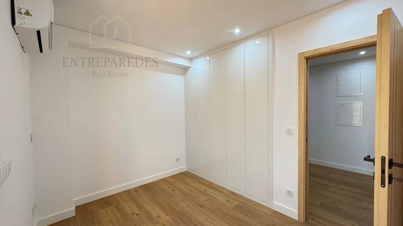 Apartamento T2 para Venda em Cedofeita, Santo Ildefonso, Sé, Miragaia, São Nicolau e Vitória Foto 23