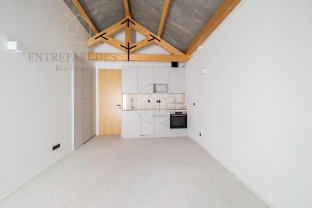 Apartamento T1 para Venda em Cedofeita, Santo Ildefonso, Sé, Miragaia, São Nicolau e Vitória Foto 1