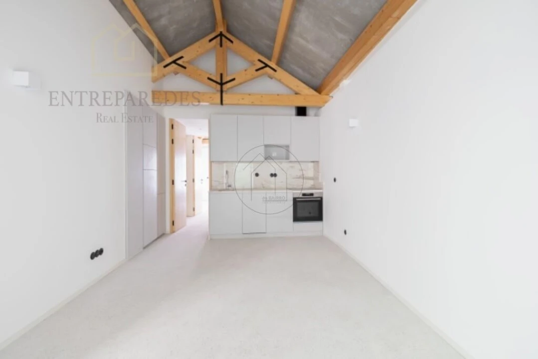 Apartamento T1 para Venda em Cedofeita, Santo Ildefonso, Sé, Miragaia, São Nicolau e Vitória Foto 2