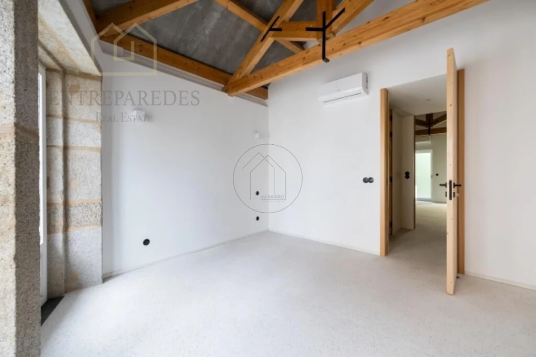 Apartamento T1 para Venda em Cedofeita, Santo Ildefonso, Sé, Miragaia, São Nicolau e Vitória Foto 9