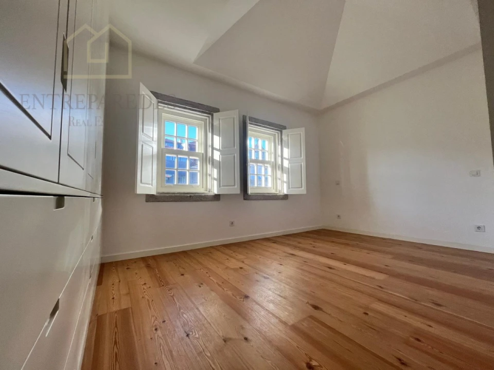 Apartamento T2 para Venda em Cedofeita, Santo Ildefonso, Sé, Miragaia, São Nicolau e Vitória Foto 9
