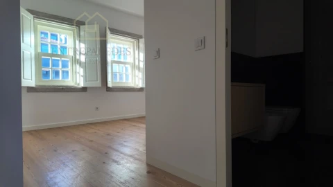 Apartamento T2 para Venda em Cedofeita, Santo Ildefonso, Sé, Miragaia, São Nicolau e Vitória