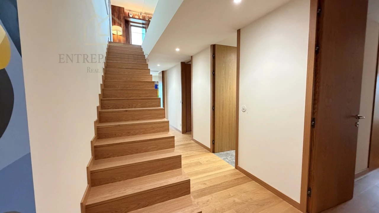 Apartamento T2 para Venda em Cedofeita, Santo Ildefonso, Sé, Miragaia, São Nicolau e Vitória Foto 48