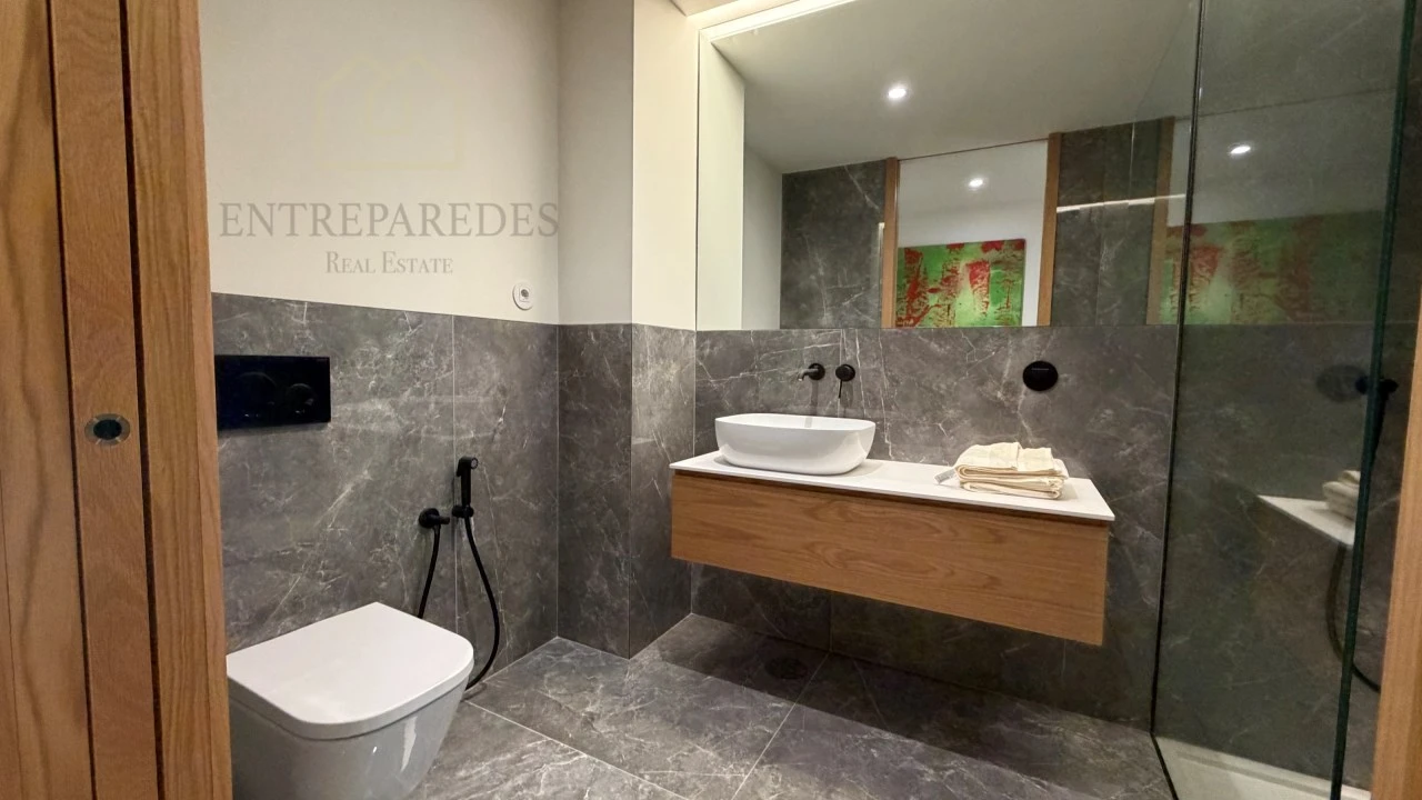 Apartamento T1 para Venda em Cedofeita, Santo Ildefonso, Sé, Miragaia, São Nicolau e Vitória Foto 40