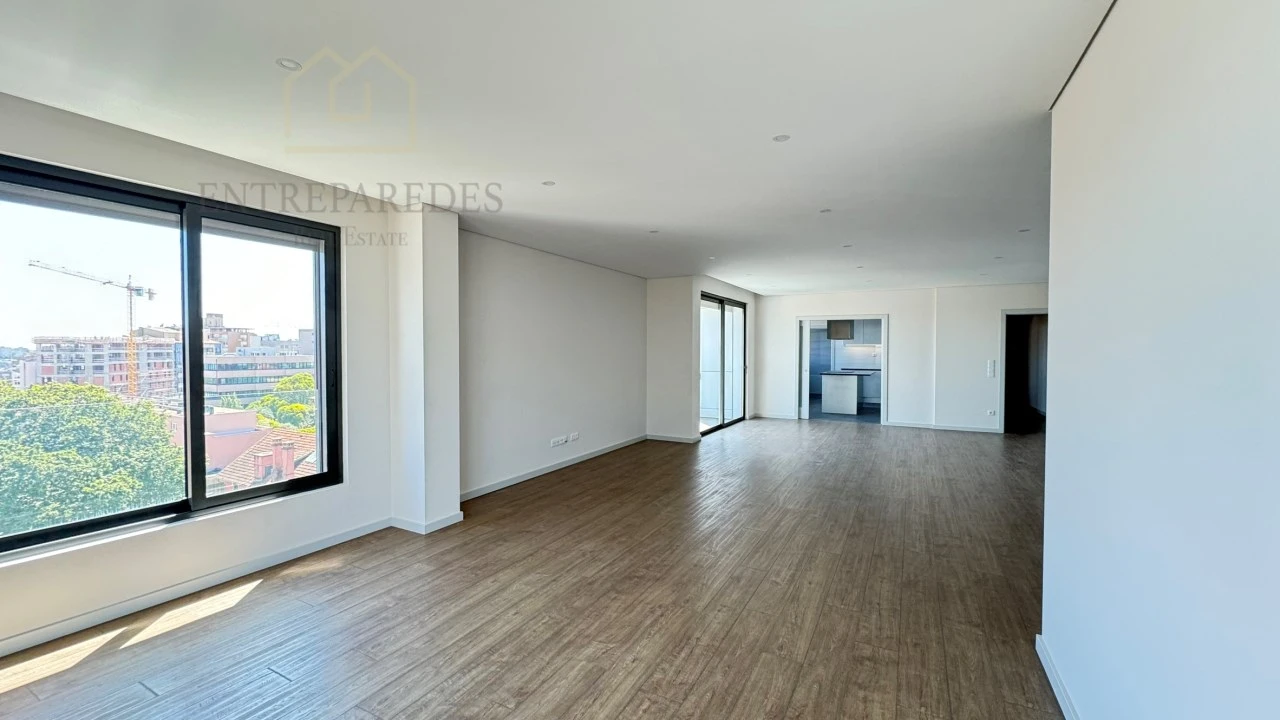 Apartamento T4 para Venda em Cedofeita, Santo Ildefonso, Sé, Miragaia, São Nicolau e Vitória Foto 3
