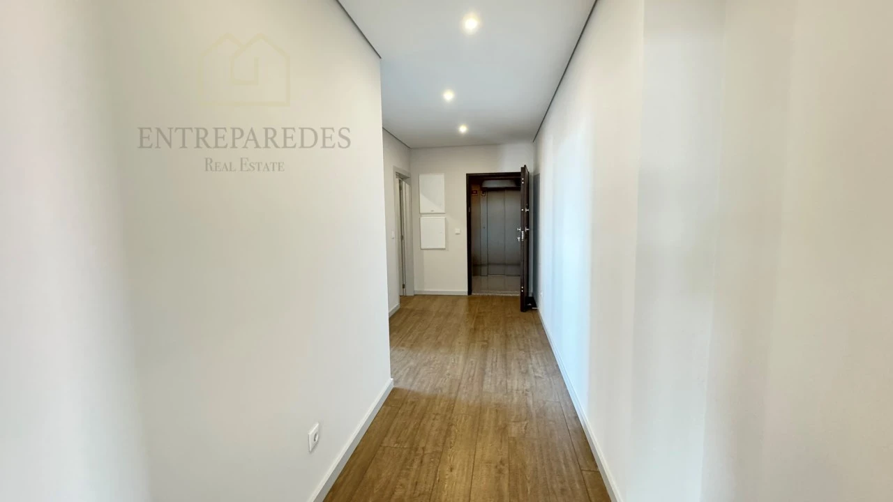 Apartamento T4 para Venda em Cedofeita, Santo Ildefonso, Sé, Miragaia, São Nicolau e Vitória Foto 19