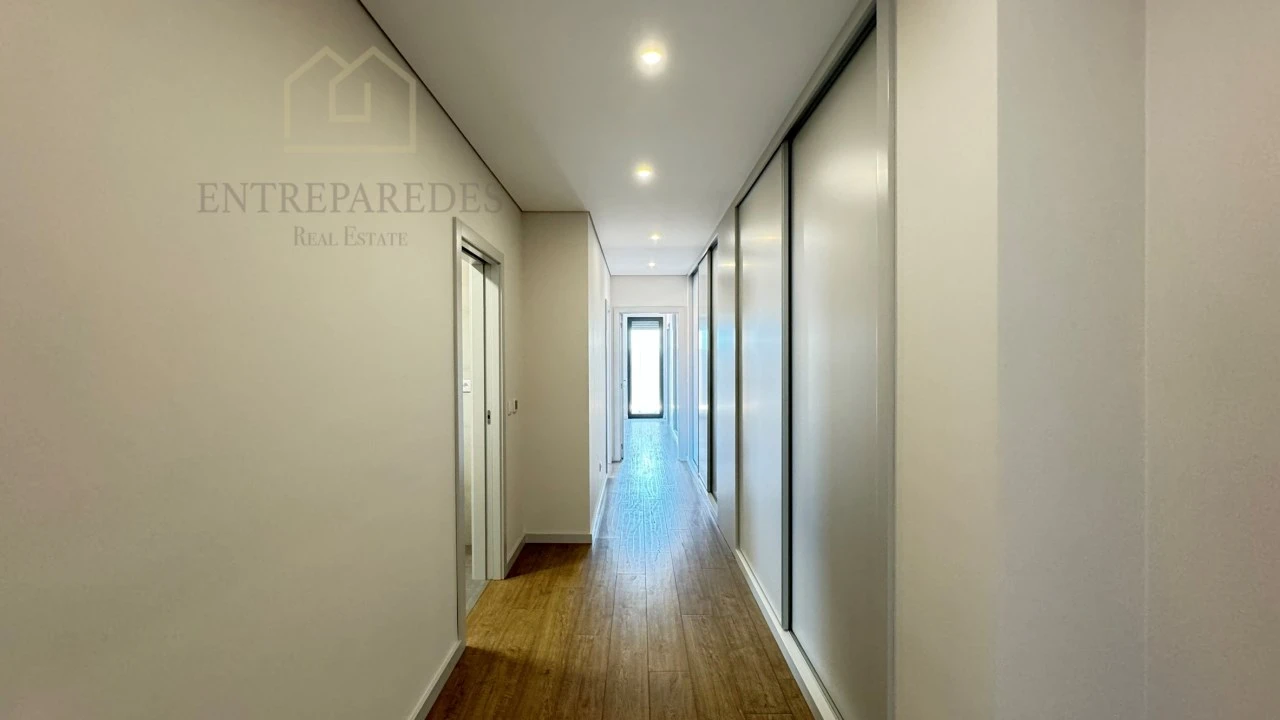 Apartamento T4 para Venda em Cedofeita, Santo Ildefonso, Sé, Miragaia, São Nicolau e Vitória Foto 30