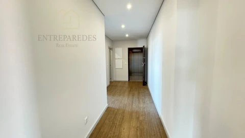 Apartamento T4 para Venda em Cedofeita, Santo Ildefonso, Sé, Miragaia, São Nicolau e Vitória