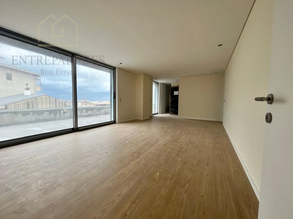 Apartamento T3 para Venda em Espinho Foto 8