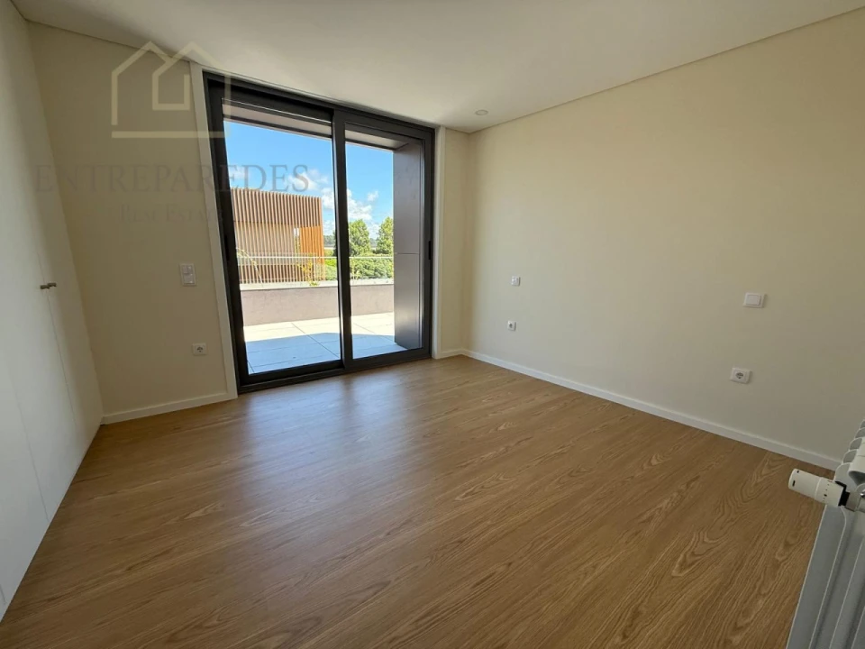 Apartamento T3 para Venda em Espinho Foto 17