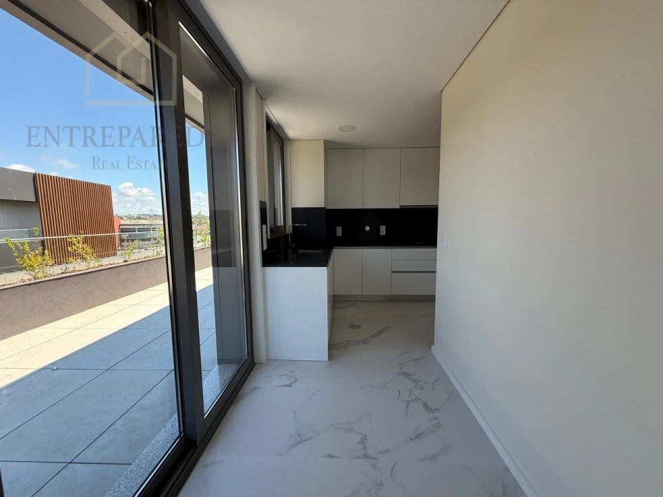 Apartamento T3 para Venda em Espinho Foto 1