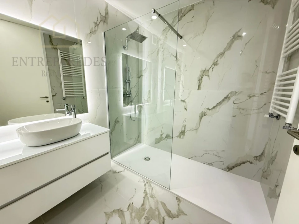 Apartamento T3 para Venda em Espinho Foto 19