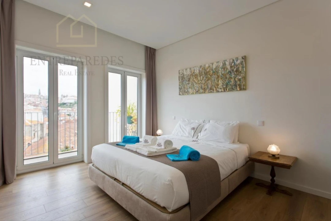 Prédio para Venda em Santa Marinha e São Pedro da Afurada Foto 18