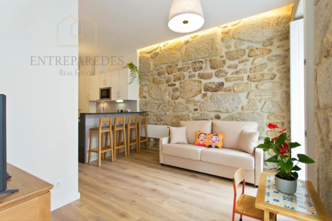 Prédio para Venda em Santa Marinha e São Pedro da Afurada Foto 23