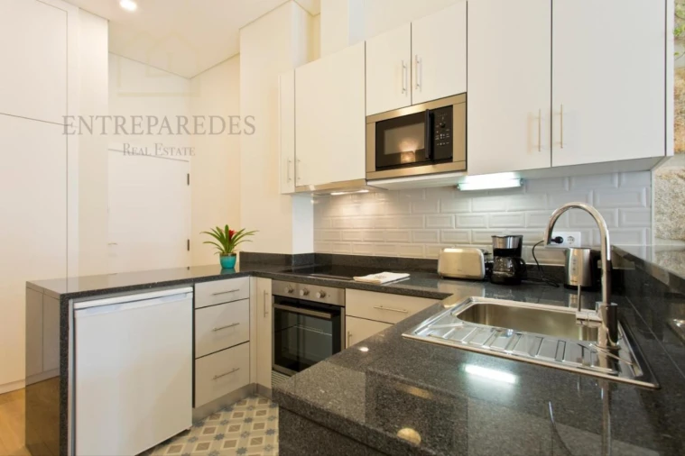 Prédio para Venda em Santa Marinha e São Pedro da Afurada Foto 8