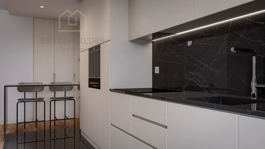 Apartamento T4 para Venda em Santa Marinha e São Pedro da Afurada Foto 25