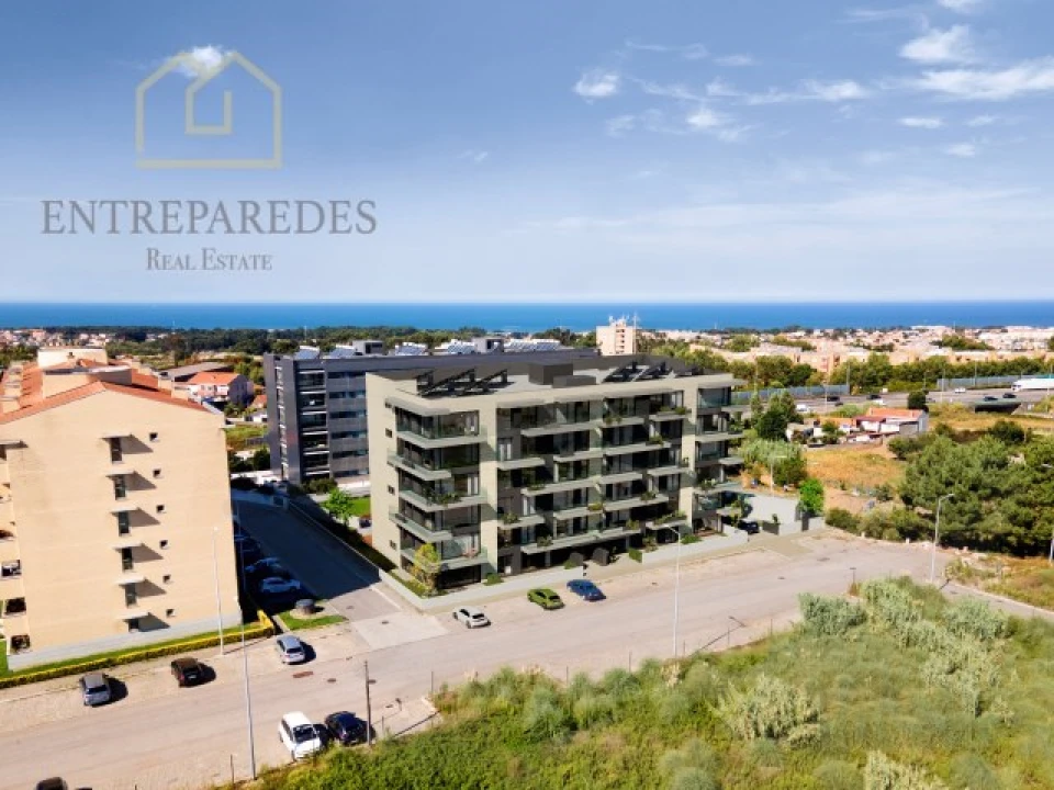 Apartamento T3 para Venda em Santa Marinha e São Pedro da Afurada Foto 1