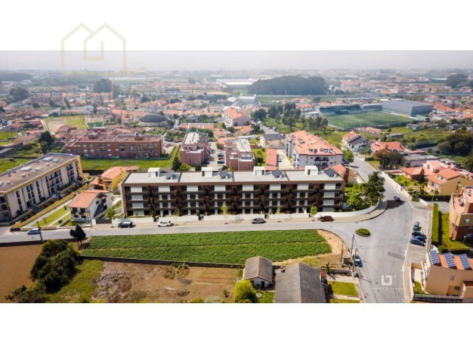 Apartamento T2 para Venda em Arcozelo Foto 10