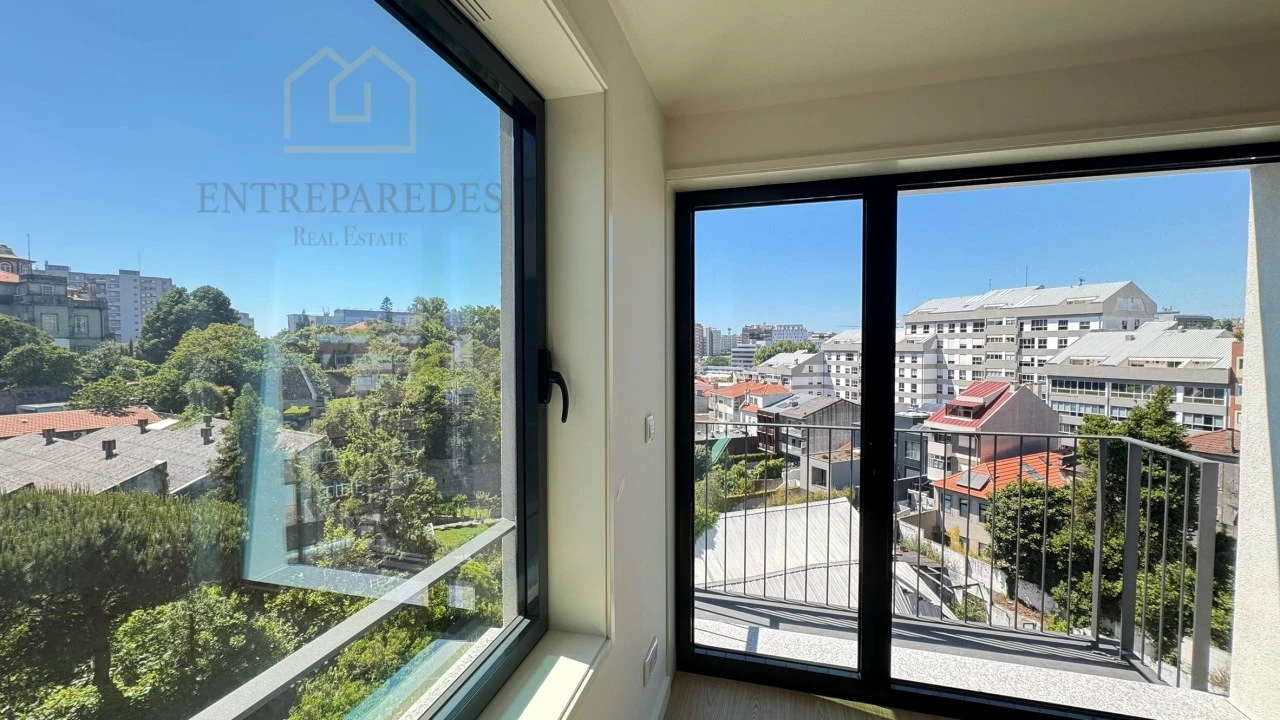 Apartamento T2 para Venda em Cedofeita, Santo Ildefonso, Sé, Miragaia, São Nicolau e Vitória Foto 3