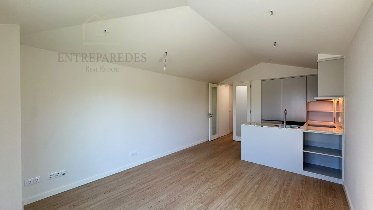 Apartamento T2 para Venda em Cedofeita, Santo Ildefonso, Sé, Miragaia, São Nicolau e Vitória Foto 9