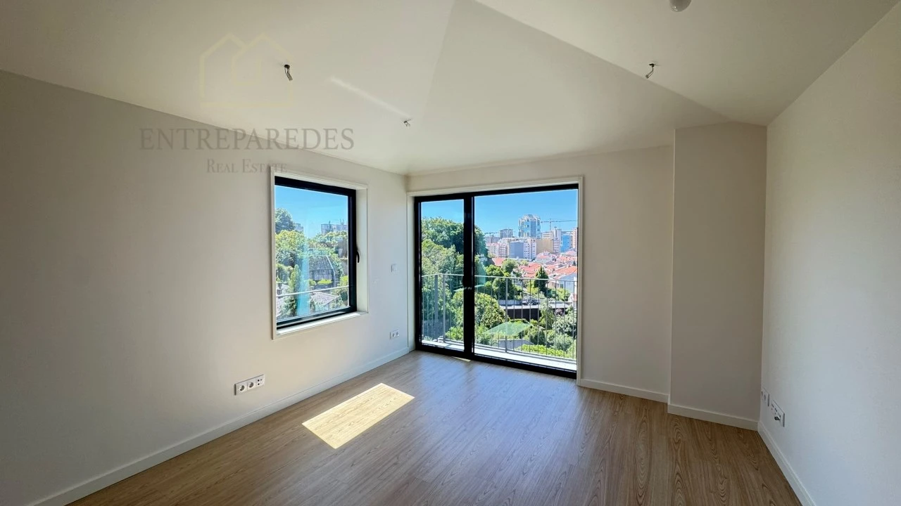 Apartamento T2 para Venda em Cedofeita, Santo Ildefonso, Sé, Miragaia, São Nicolau e Vitória Foto 12